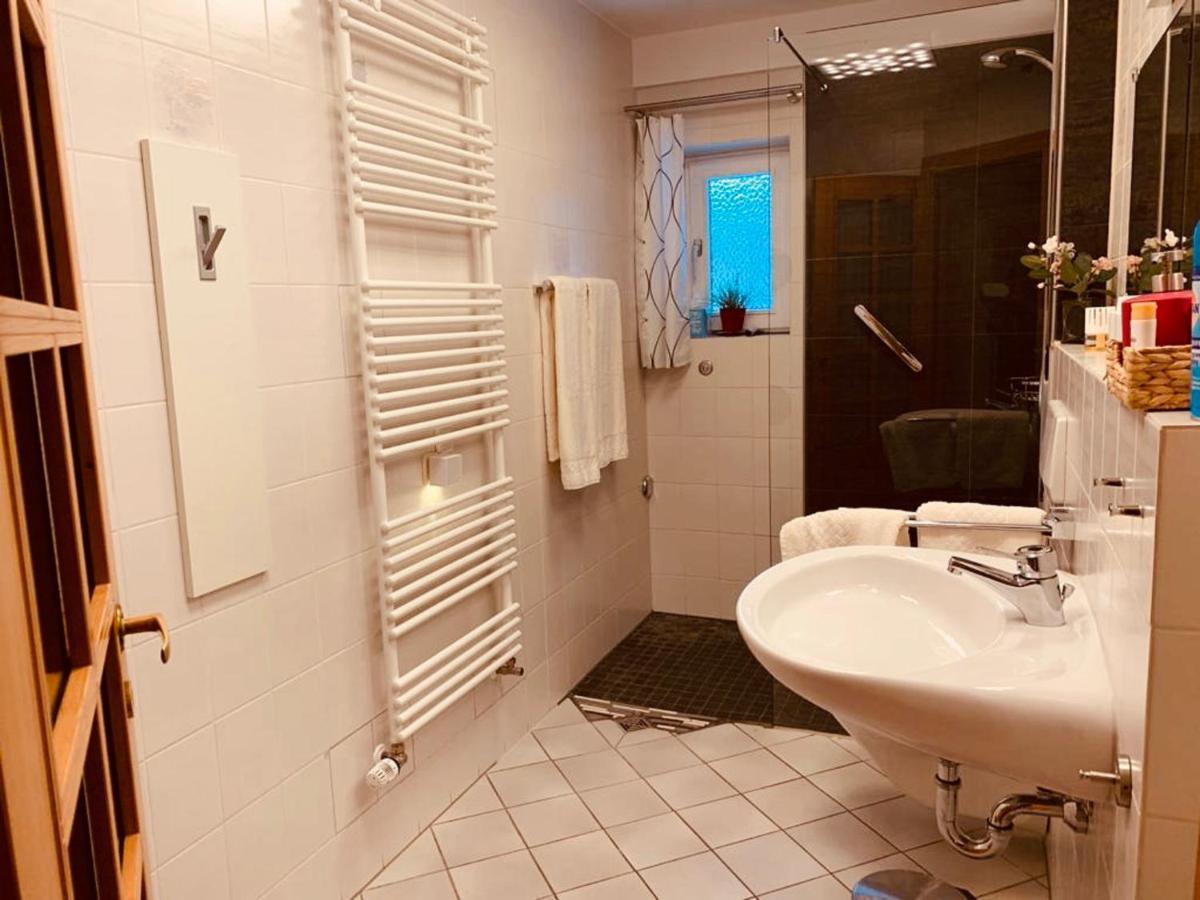 Marianne Kroschinski Appartement *